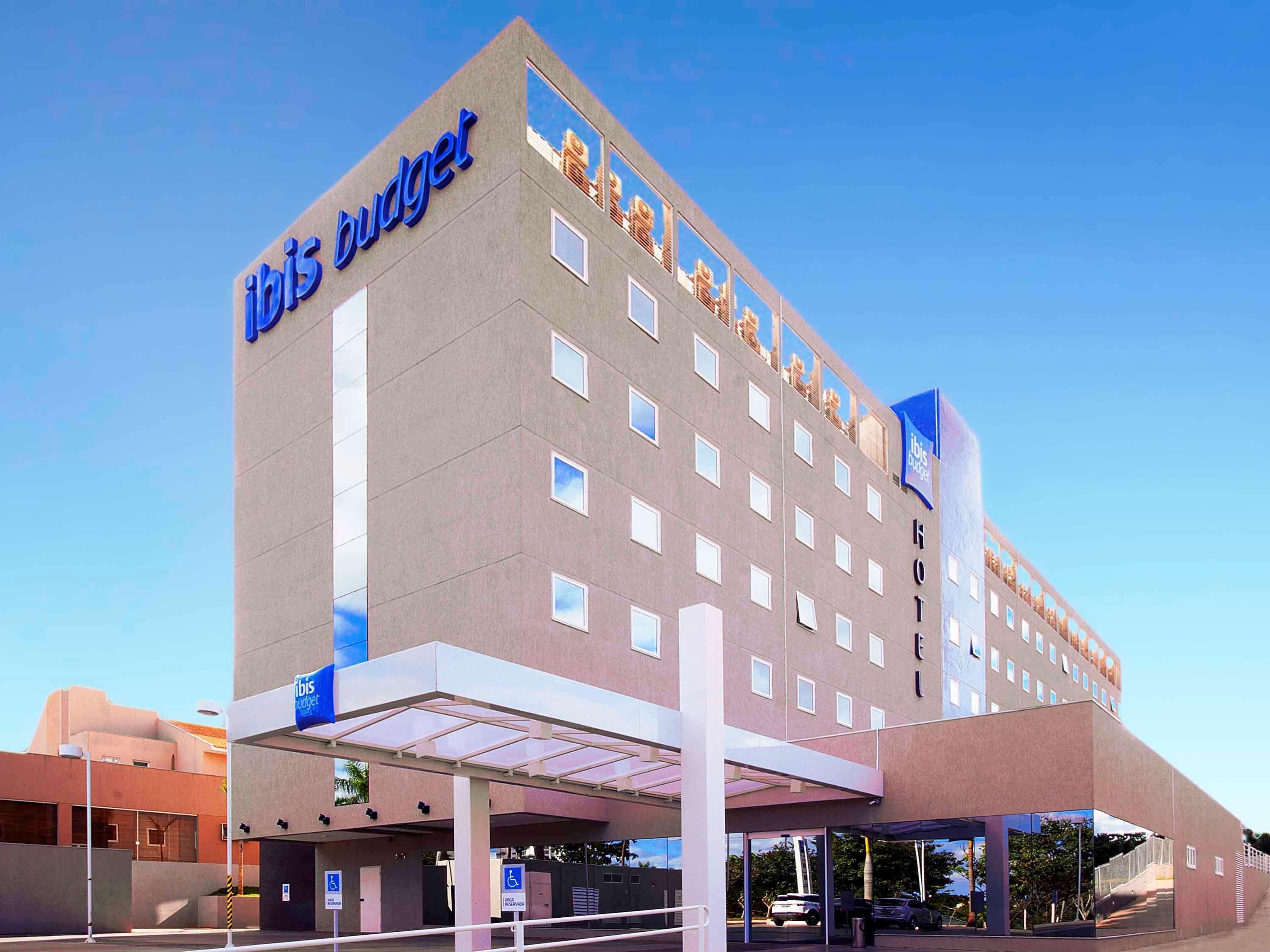 Buitenkant Hotel Sol e Mar